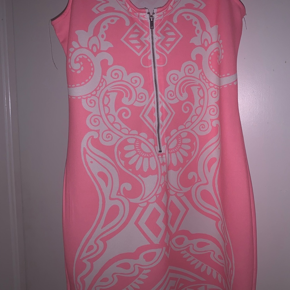 💖💖 Body Con Dress💖💖 - Picture 3 of 7